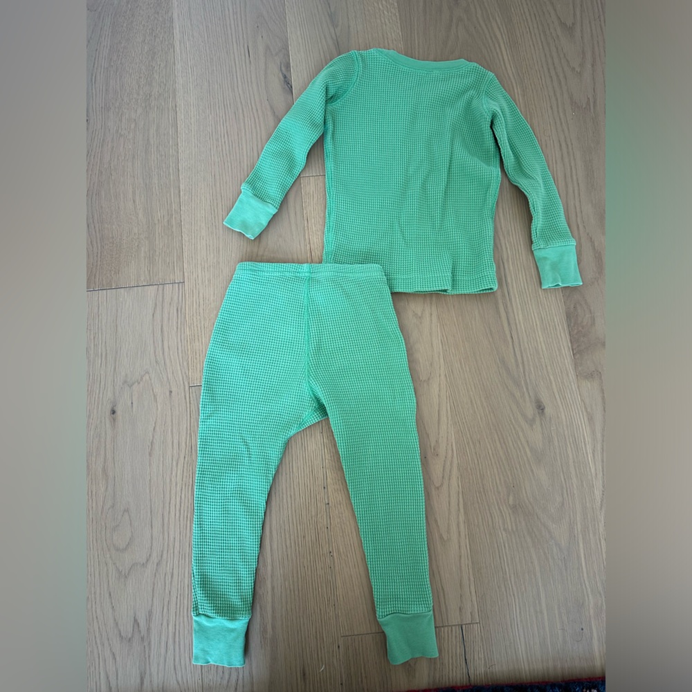 Noble Organic Waffle Pajama Set in Key Lime 3T - Picture 2 of 3